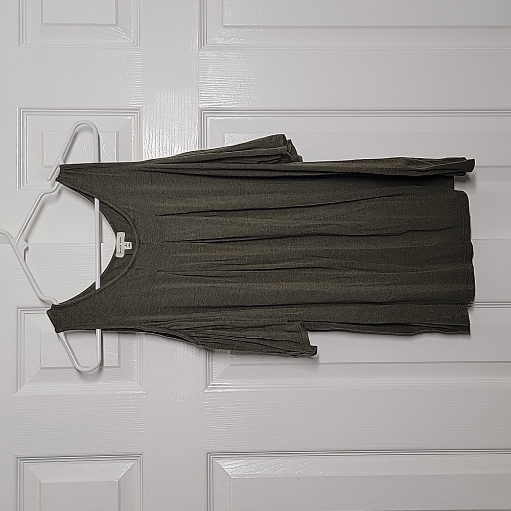 Green Cold Shoulder Tee L